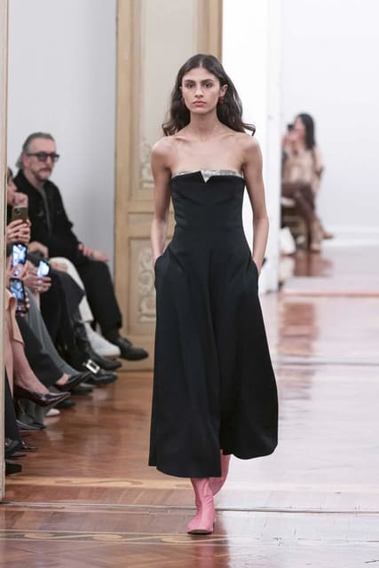 Alberta Ferretti F/W 25 Show — Alberta Ferretti