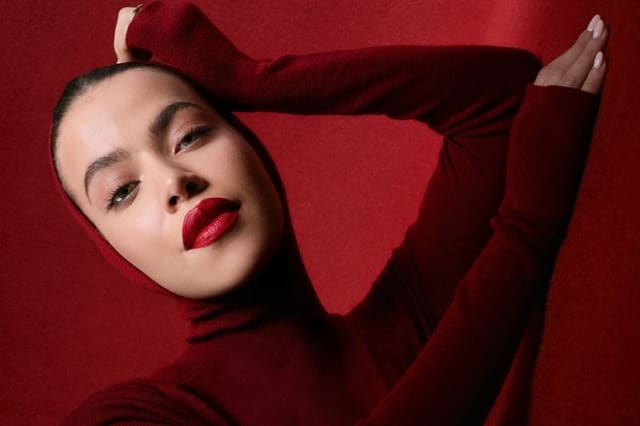 Velvet Kiss — Elle Arabia