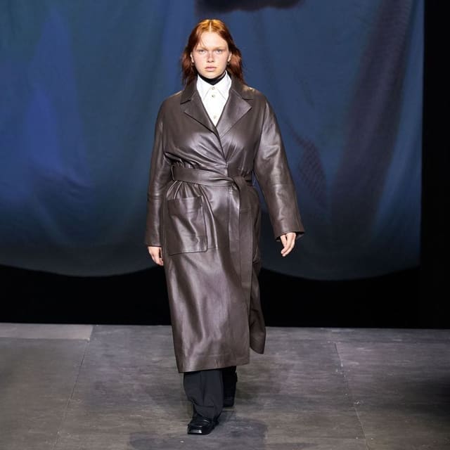 COS F/W 21 Show — COS