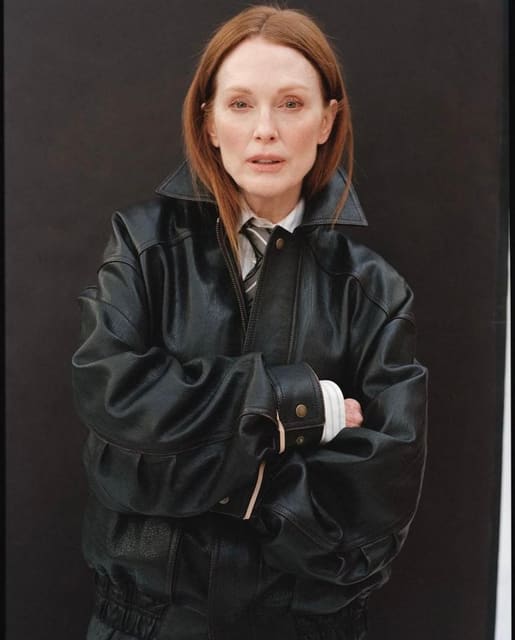 JULIANNE MOORE — Neptune Papers