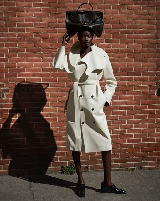 Elegancia en Fluidez — Vogue Mexico