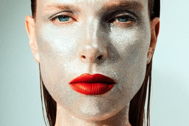 READ MY LIPS — Marie Claire Germany