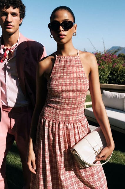 Aya Jones — 4