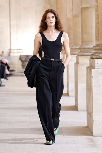 Lea Issarni — 4