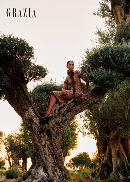 Anissa Bakhti — 6
