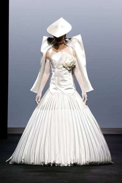 Robert Wun Haute Couture Fall 2025 Show — Robert Wun