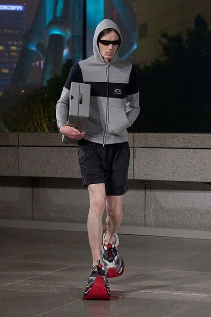 Balenciaga Resort 2025 Show Shanghai — Balenciaga