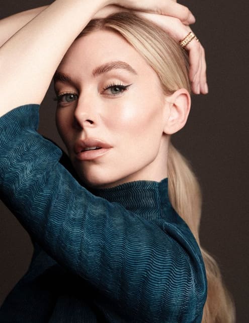 Vanessa Kirby - Simplemente Fantastica — Harper's Bazaar Mexico