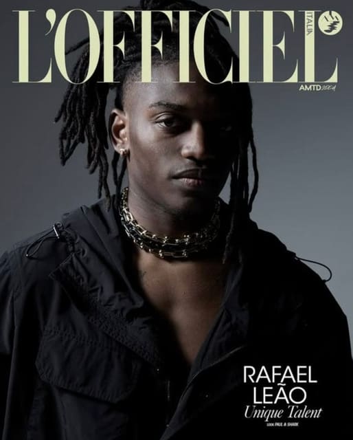 L'Officiel Hommes Italia Summer 2025 Dig... — L'Officiel Hommes Italia