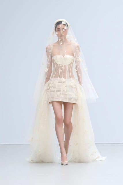 PHAN HUY Fall 2025 COUTURE SHOW