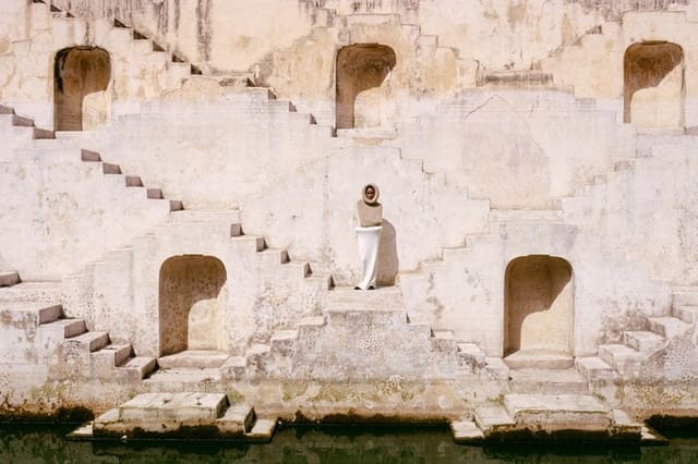 Across Jaipur — D Repubblica