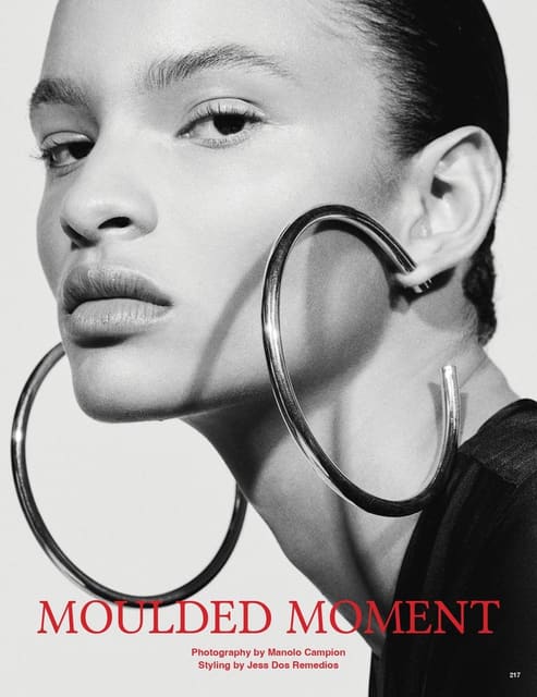 AM-Journal- Moulded Moment