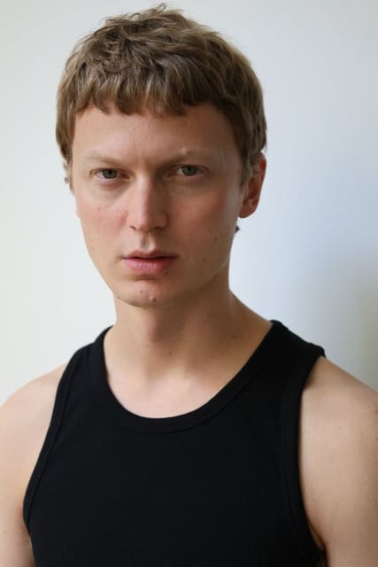 Jonas Gloeer — 11