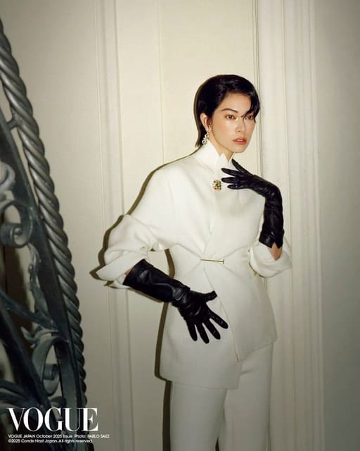 Photography Pablo Saez — Vogue Japan