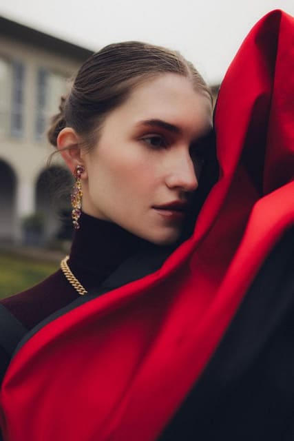 The edge of glory by Cristina Nashed — InStyle Greece