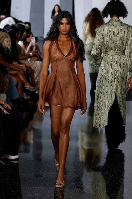 Kim Shui S/S 26 Show — Kim Shui