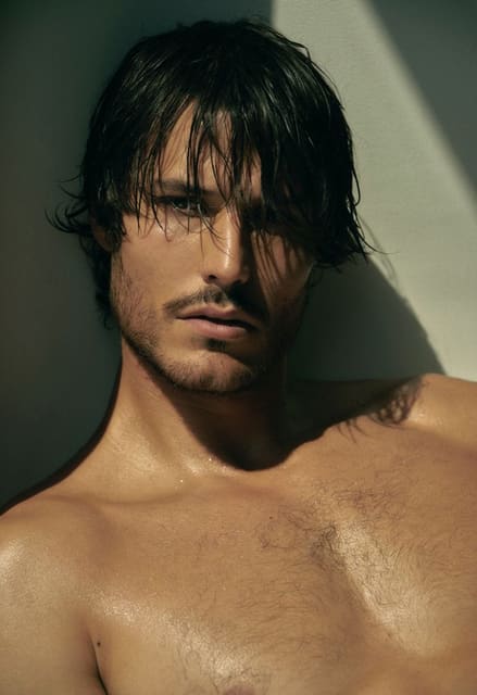 EMILIO FLORES PARA NOIR — Noir