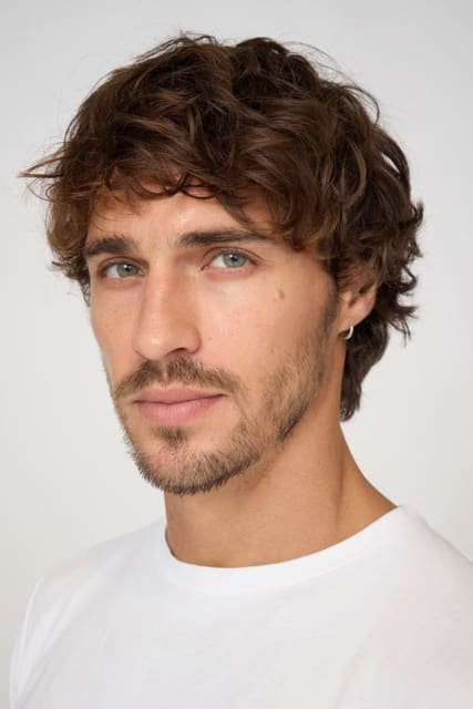 Lucas Medeiros — 4