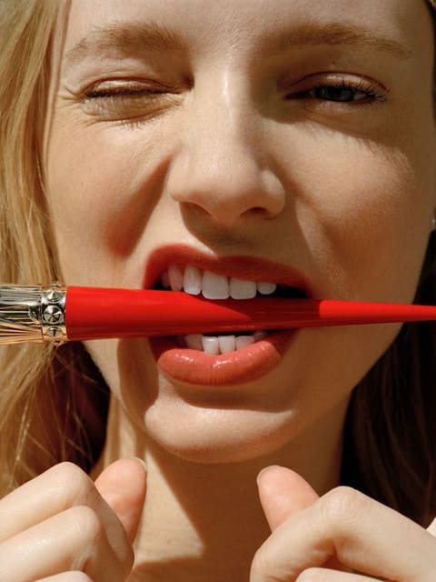 Rouge Stiletto Glossy Shine – Rouge Louboutin 001S — Louboutin Beauty