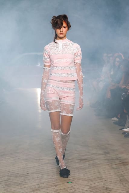 Yuhan Wang S/S 26 Show — Yuhan Wang