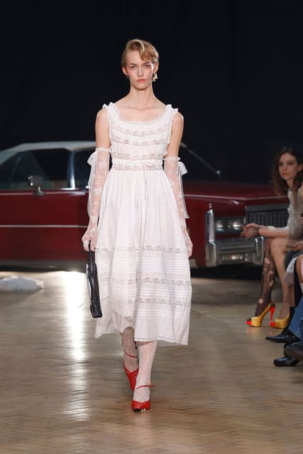 Yuhan Wang S/S 26 Show — Yuhan Wang