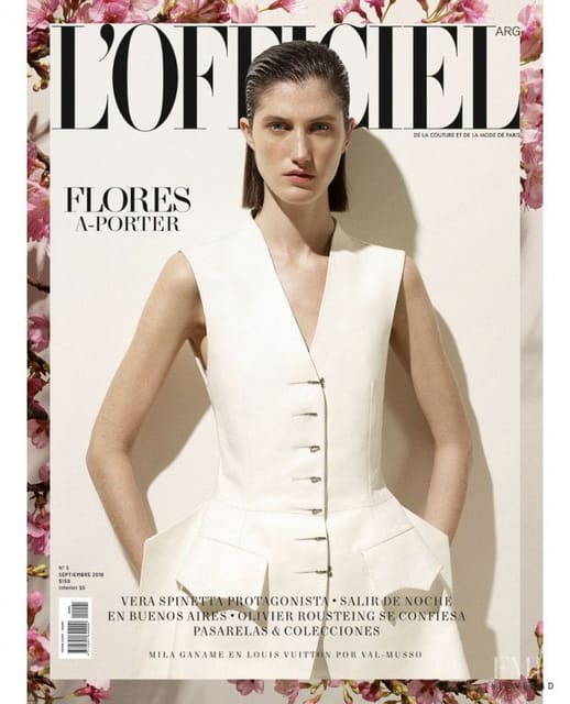 L'Officiel Argentina September 2018 Cove... — L'Officiel Argentina