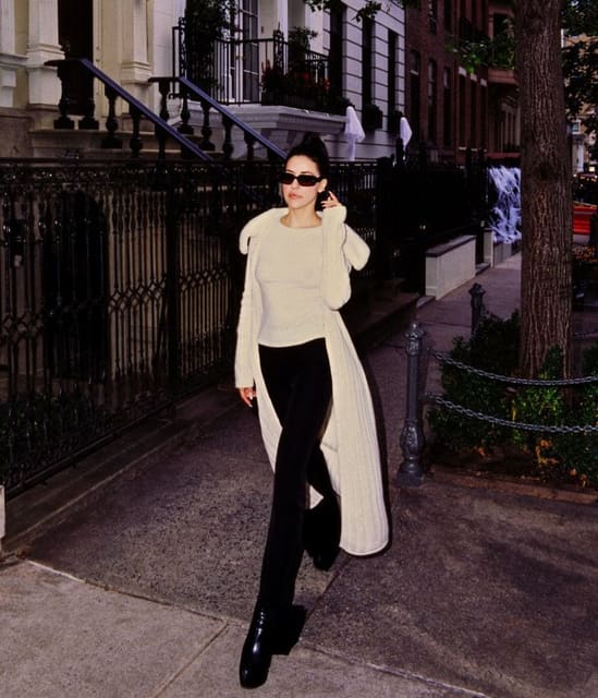 Anna Alimani: Reigning Queen of the Uppe... — Elle Bulgaria