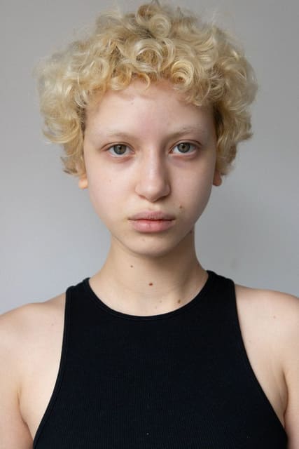 Manon Abbaz