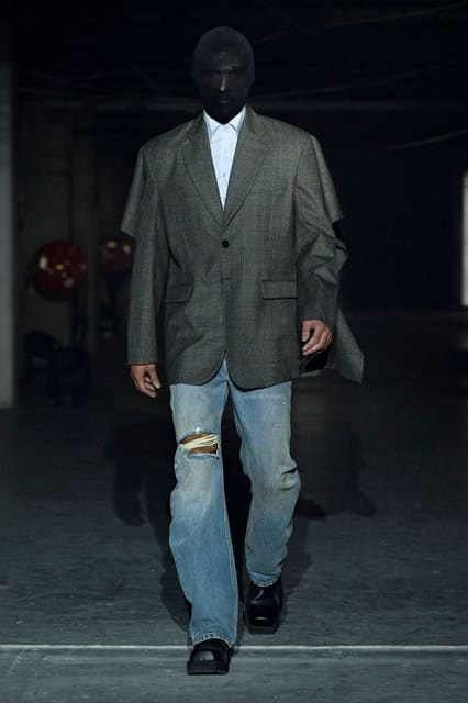 Vetements S/S 26 Show — Vetements