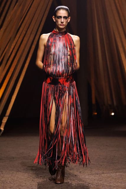McQueen S/S 26 Show — Alexander McQueen