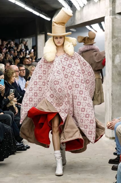 Comme des Garçons S/S 26 Show — Comme des Garçons