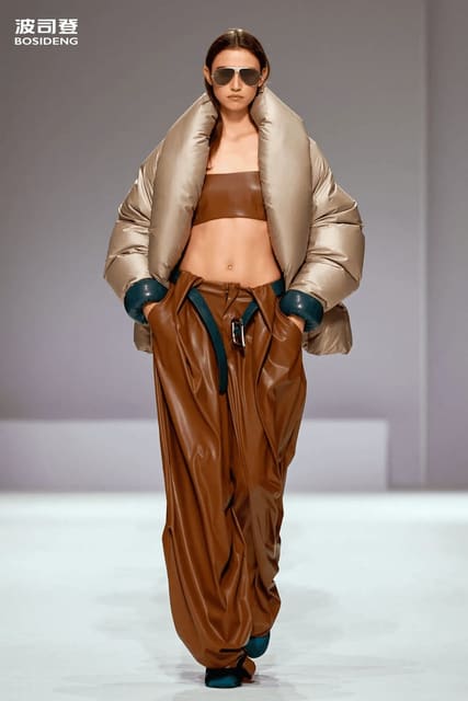 Bosideng S/S 26 Show — Bosideng