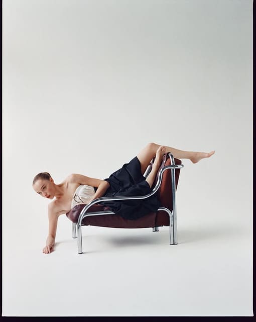 Things Fall Apart: Phoebe Dynevor — Glass Magazine