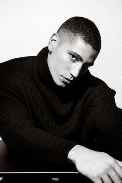 Vincent Rayvon — Iris Covet Book