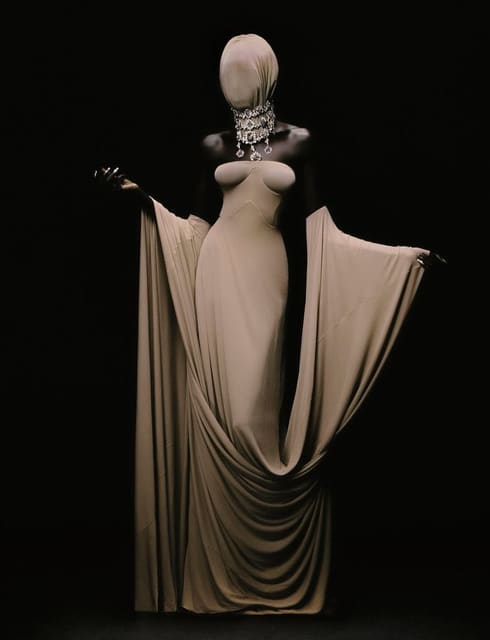 Divine Couture — Numéro France