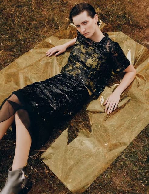Black Swan — 10 Magazine