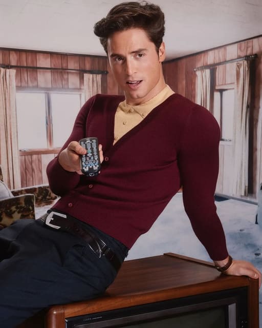 What’s Behind Benny’s Drama? — The Cut