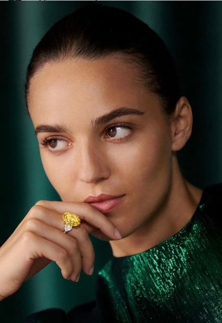 Graff High Jewelry Holiday 2025 Campaign — Graff