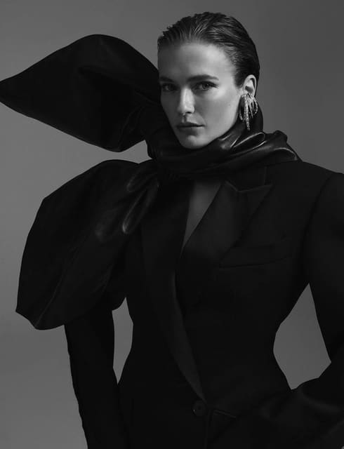CAMILLE RAZAT — Numéro France