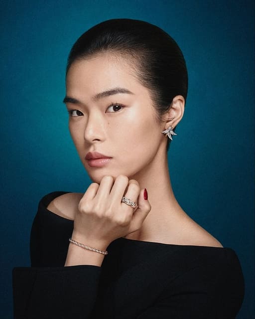The Sixteen Stone Collection — Tiffany & Co.