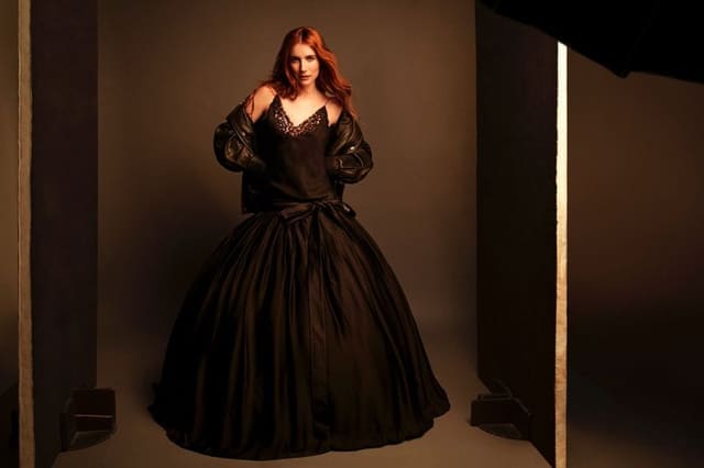 Emma Roberts — Harper's Bazaar España