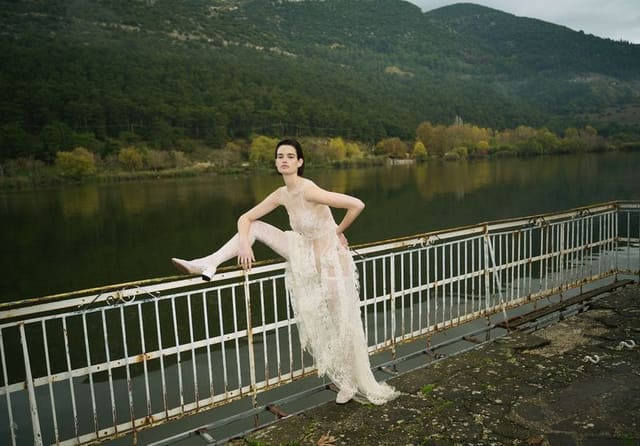 Lake of dreams — Marie Claire Greece