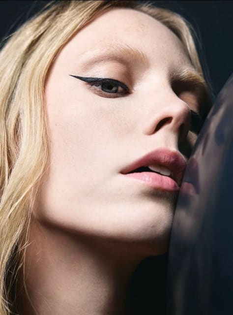 Vsi odtenki crne by Chris Schild — Elle Slovenia