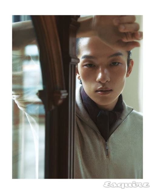 THE POISE OF PAUSE — Esquire Korea