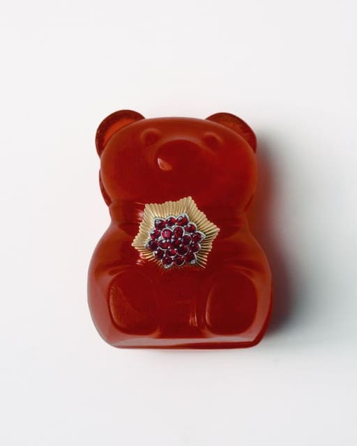 Van Cleef & Arpels Ring — VOGUE.com