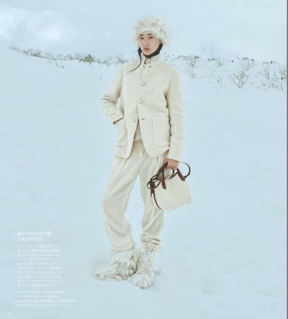 CREA Traveller 2026 Winter by Saki Omi