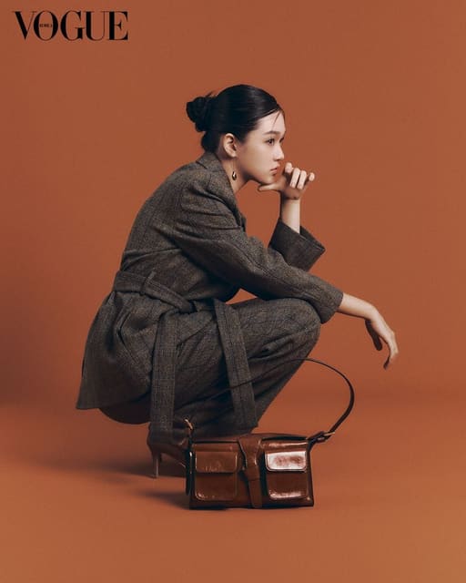 레지나 표가 그리는 ‘멀버리’라는 낭만 — Vogue Korea