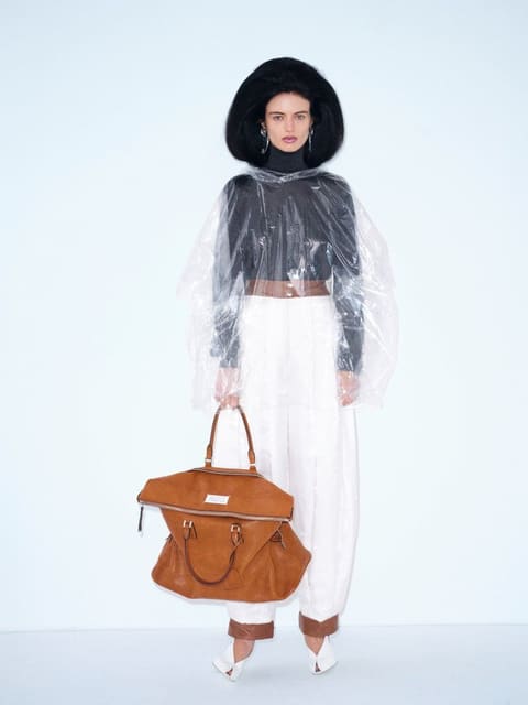 artum girl — Indie Magazine