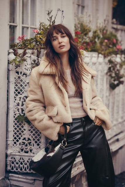 Icone Womenswear '25 — Simons Canada