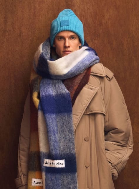 Edito FW 10/25 — Simons Canada